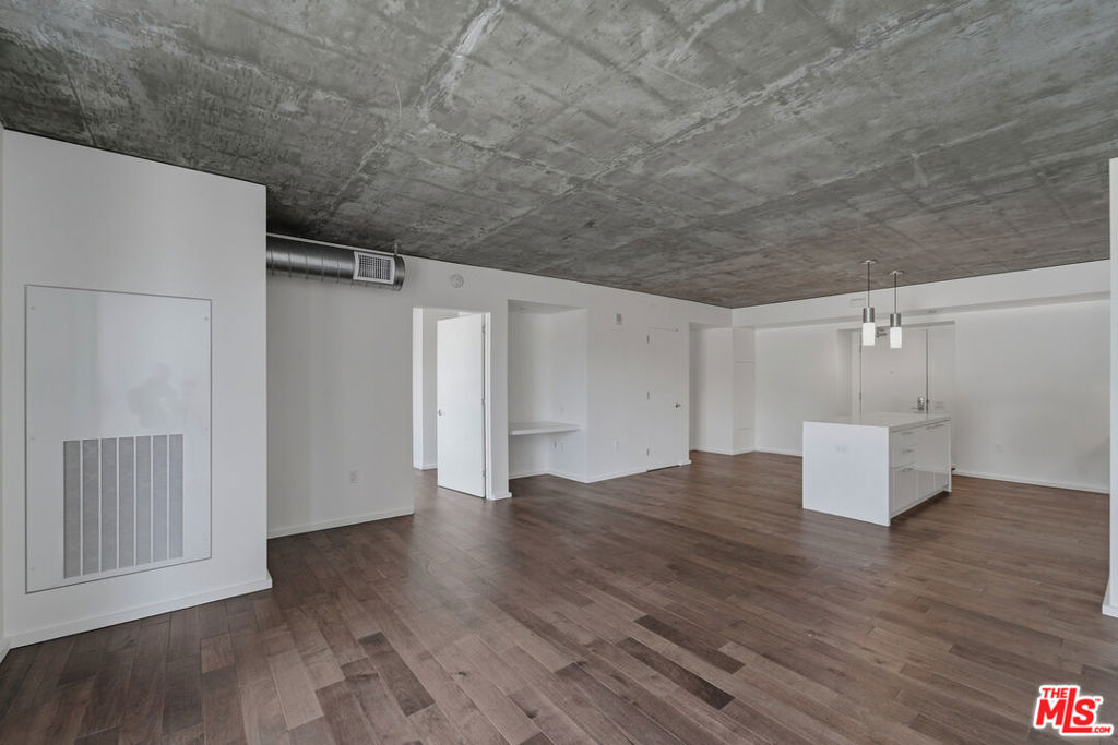 8500 W Sunset Boulevard, #503, West Hollywood, CA 90069