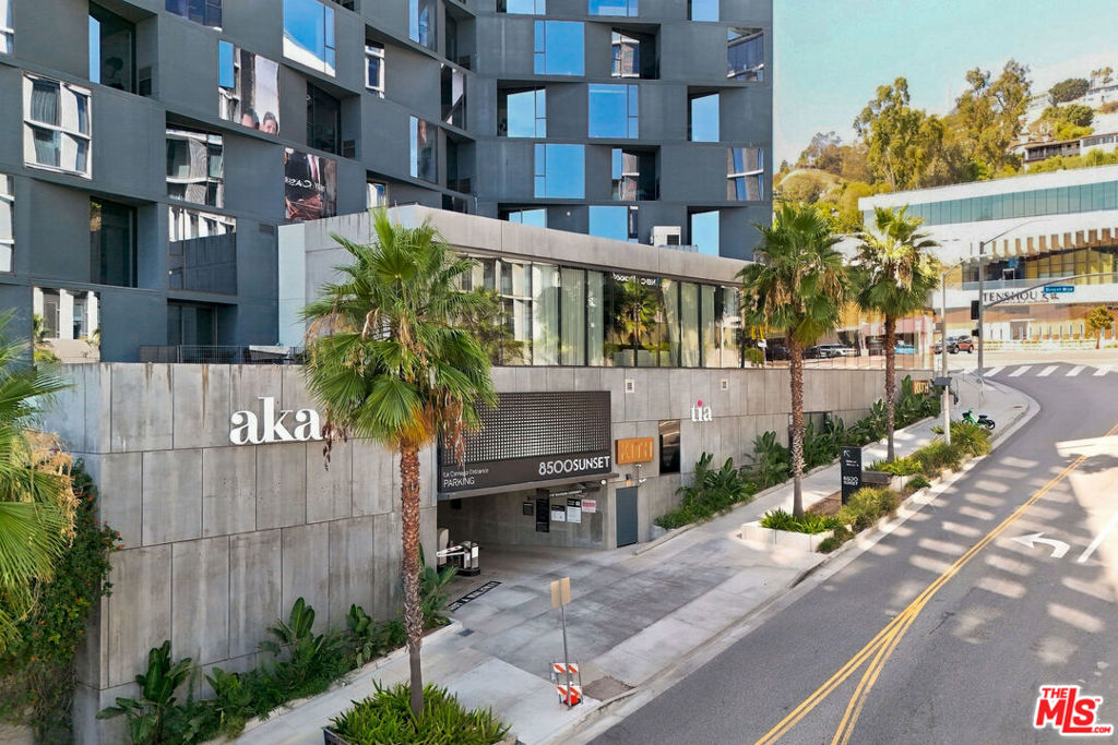 8500 W Sunset Boulevard, #708, West Hollywood, CA 90069