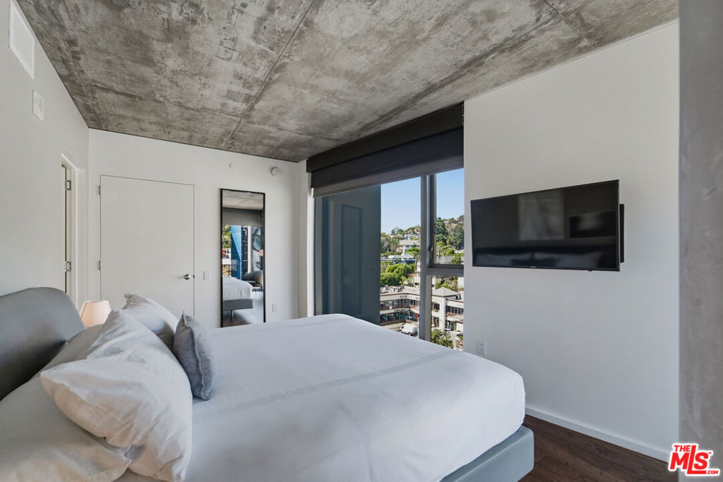 8500 W Sunset Boulevard, #708, West Hollywood, CA 90069