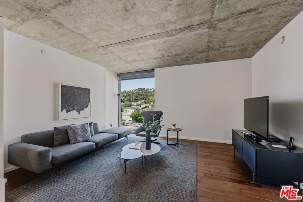 8500 W Sunset Boulevard, #708, West Hollywood, CA 90069