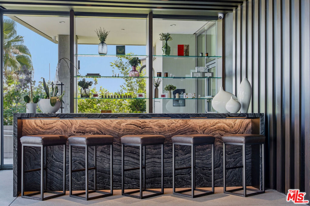 8500 W Sunset Boulevard, #708, West Hollywood, CA 90069