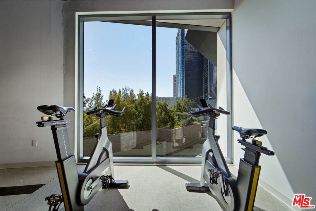 8500 W Sunset Boulevard, #708, West Hollywood, CA 90069
