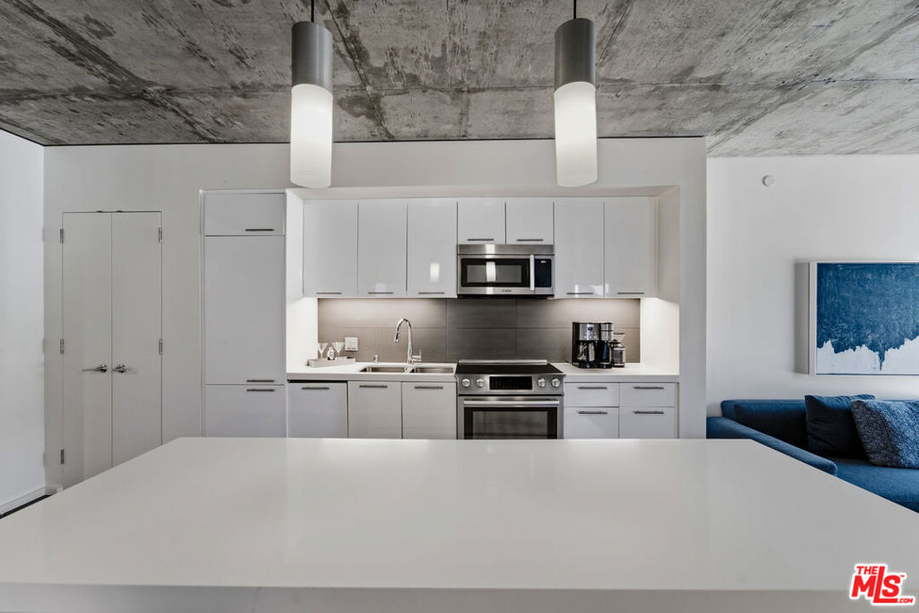8500 W Sunset Boulevard, #708, West Hollywood, CA 90069 8500 W Sunset Boulevard, #708, West Hollywood, CA 90069