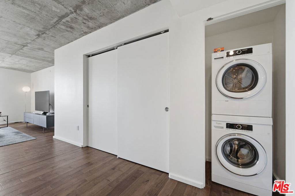 8500 W Sunset Boulevard, #713, West Hollywood, CA 90069