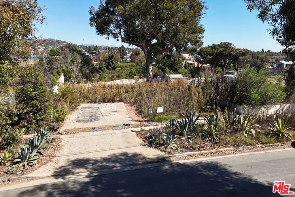 15325 De Pauw Street, Pacific Palisades, CA 90272 15325 De Pauw Street, Pacific Palisades, CA 90272