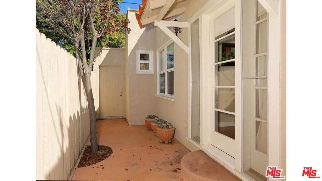 7417 CLINTON Street, Los Angeles, CA 90036