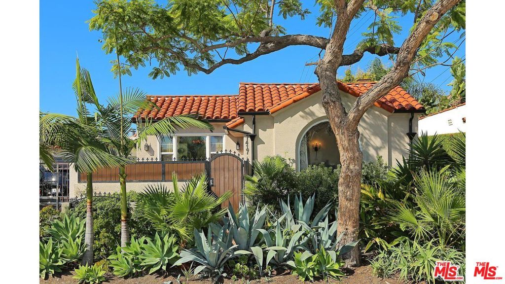 7417 CLINTON Street, Los Angeles, CA 90036 7417 CLINTON Street, Los Angeles, CA 90036