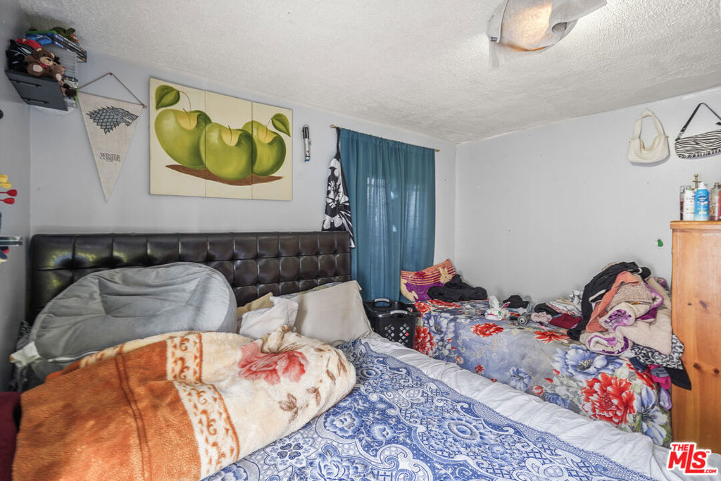 5837 4th Avenue, Los Angeles, CA 90043