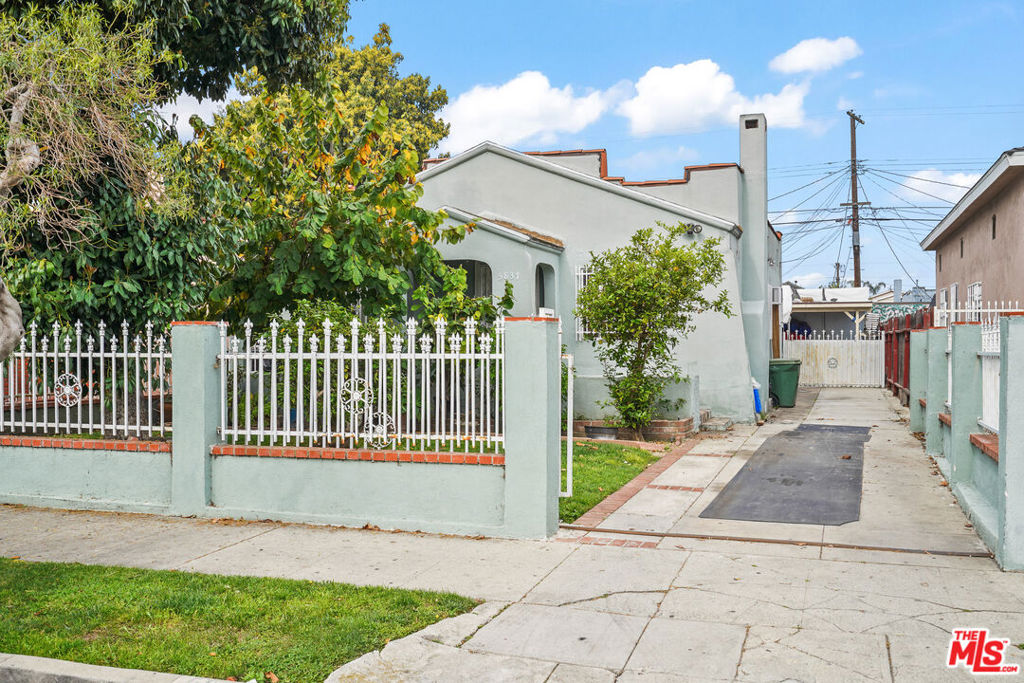 5837 4th Avenue, Los Angeles, CA 90043