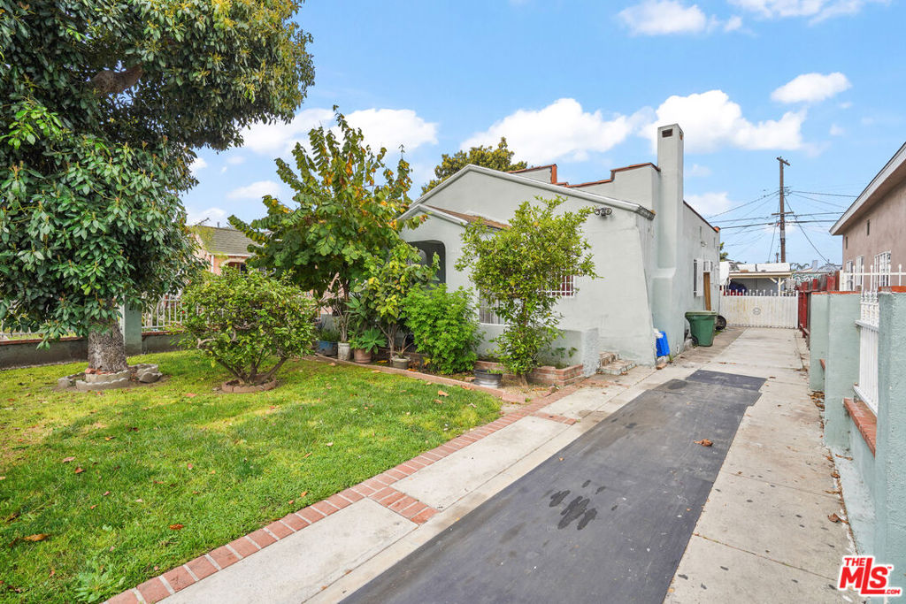 5837 4th Avenue, Los Angeles, CA 90043