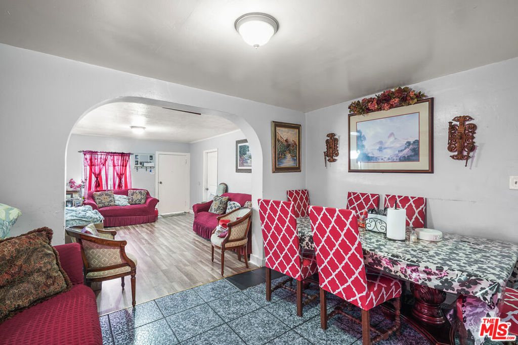 5837 4th Avenue, Los Angeles, CA 90043