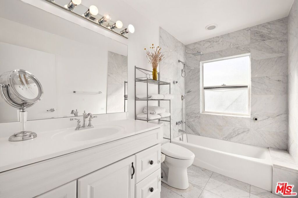 8941 Rosewood Avenue, Los Angeles, CA 90048 8941 Rosewood Avenue, Los Angeles, CA 90048