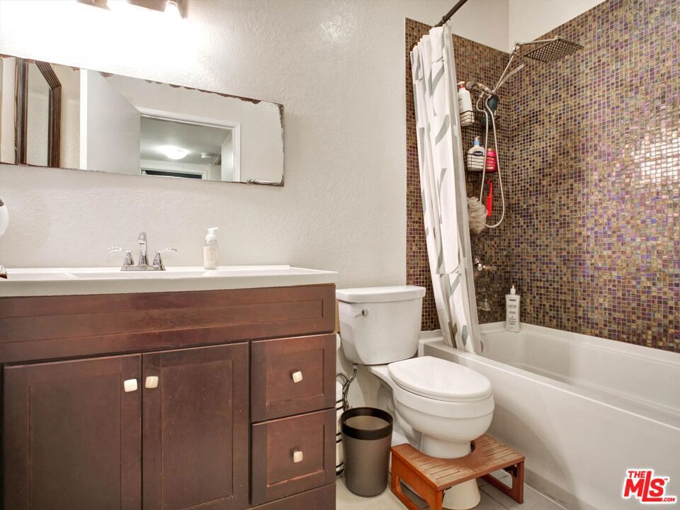 110 Maegan Place, #2, Thousand Oaks, CA 91362