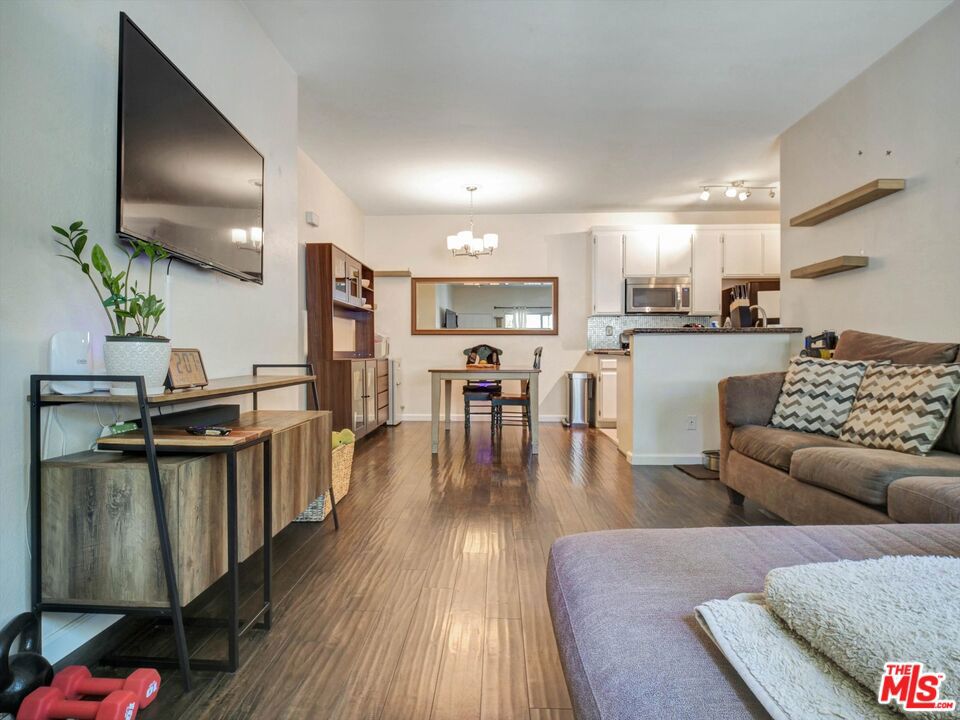 110 Maegan Place, #2, Thousand Oaks, CA 91362