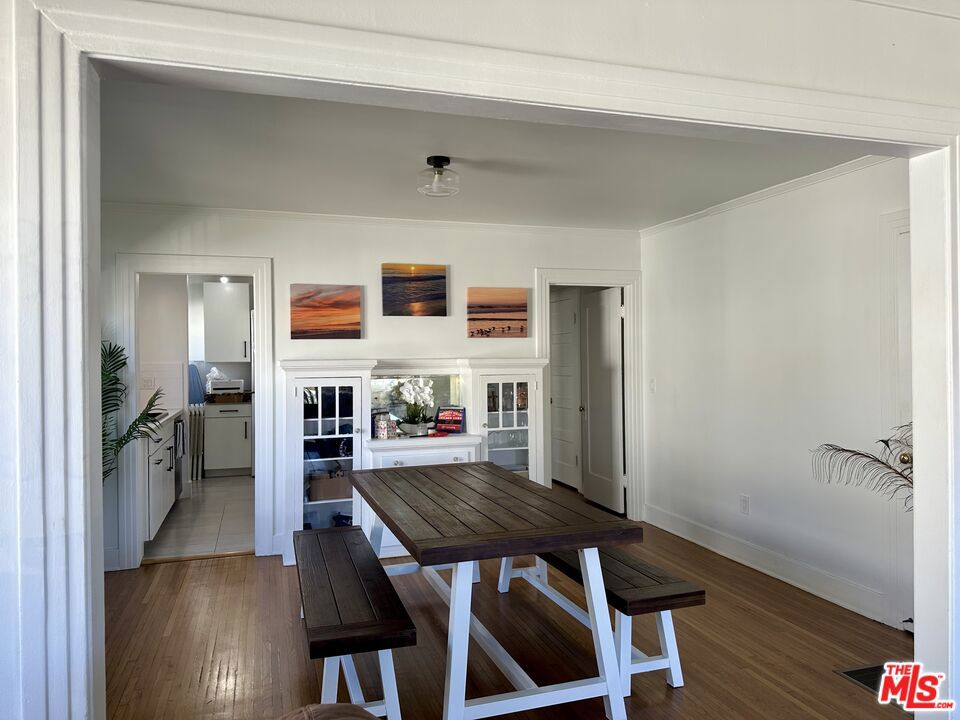 4602 6th Avenue, Los Angeles, CA 90043
