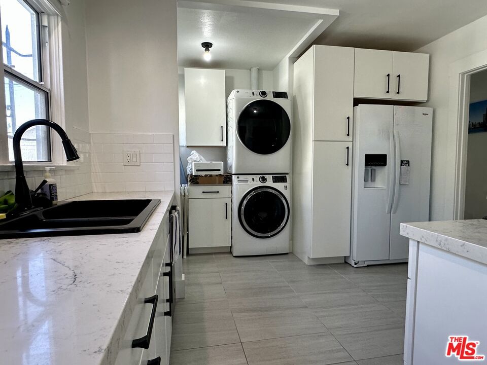 4602 6th Avenue, Los Angeles, CA 90043