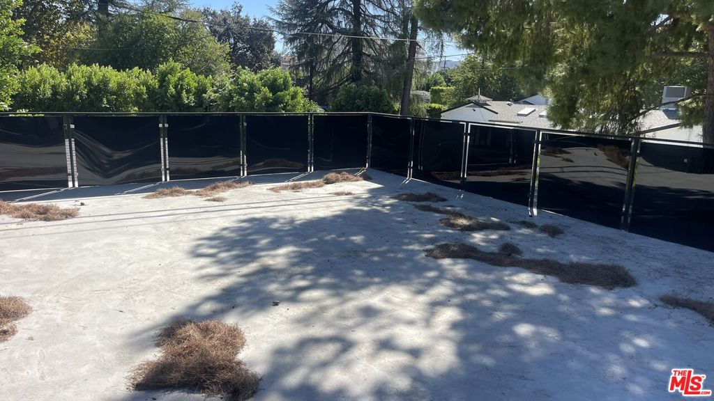 22960 Ostronic Drive, Los Angeles, CA 91367