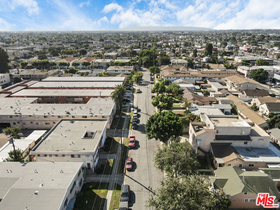 1022 Larch Street, Inglewood, CA 90301