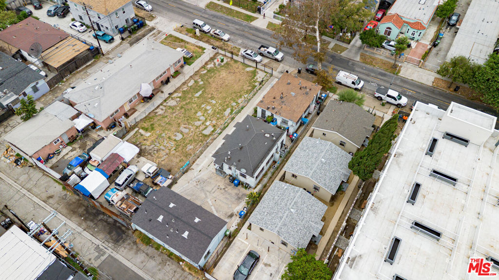 620 E 79th Street, Los Angeles, CA 90001