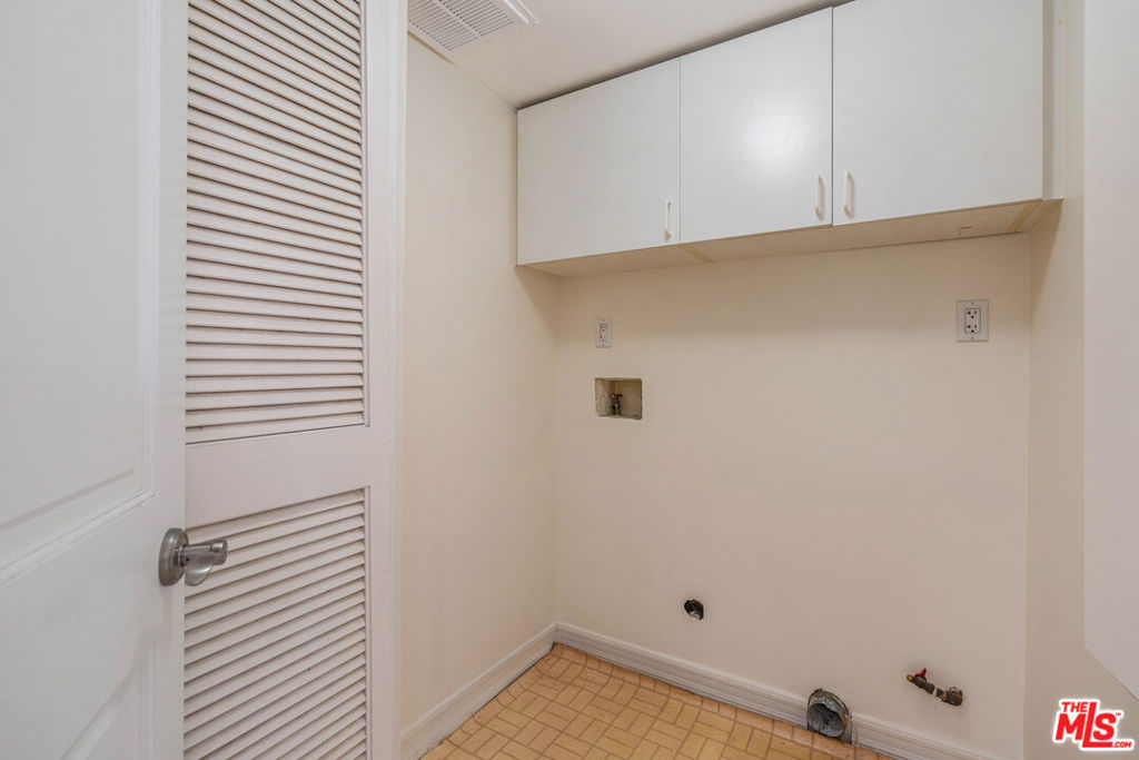 1645 Malcolm Avenue, #302, Los Angeles, CA 90024