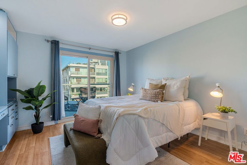 1645 Malcolm Avenue, #302, Los Angeles, CA 90024