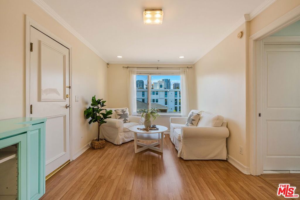 1645 Malcolm Avenue, #302, Los Angeles, CA 90024