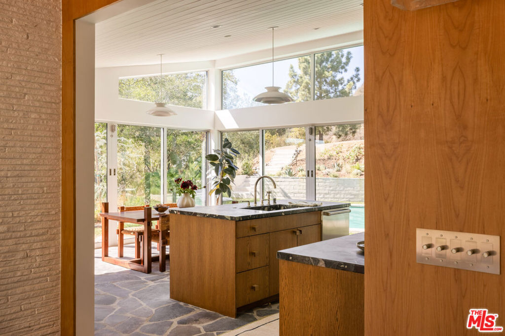 8141 Cornett Drive, Los Angeles, CA 90046