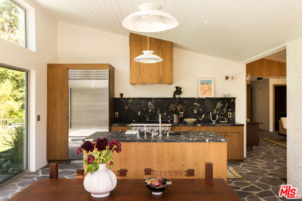 8141 Cornett Drive, Los Angeles, CA 90046