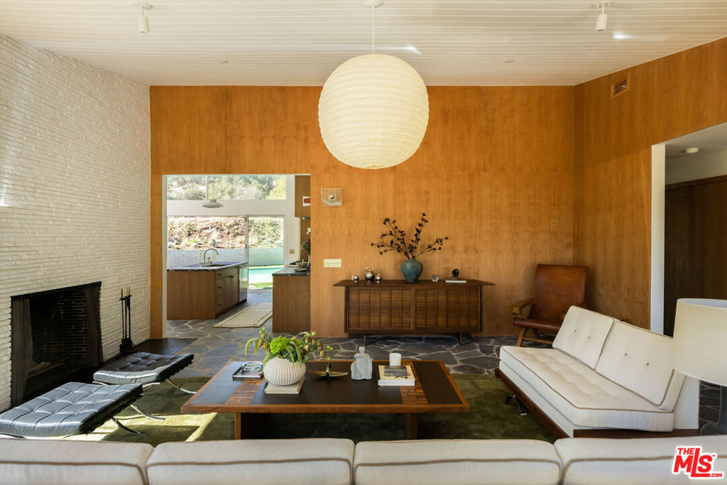 8141 Cornett Drive, Los Angeles, CA 90046