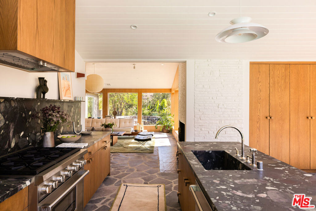 8141 Cornett Drive, Los Angeles, CA 90046