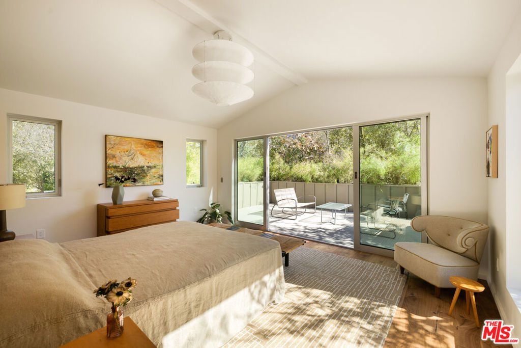 8141 Cornett Drive, Los Angeles, CA 90046
