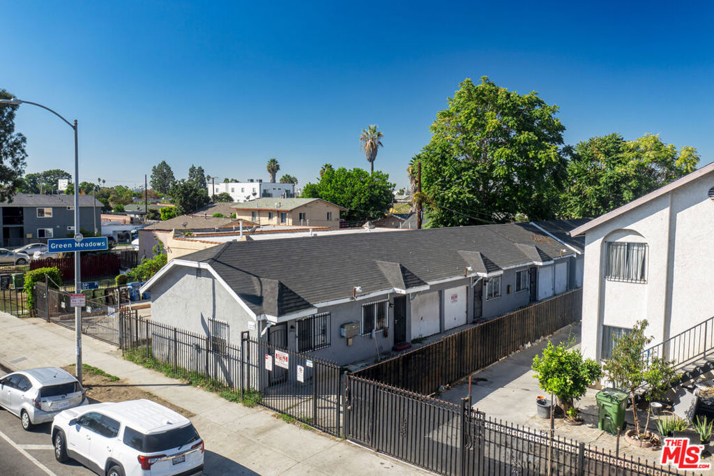 8441 S Main Street, Los Angeles, CA 90003