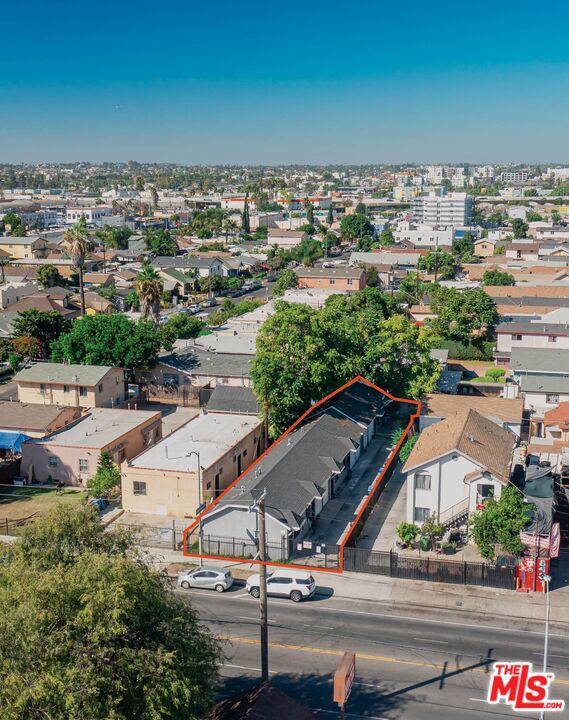 8441 S Main Street, Los Angeles, CA 90003