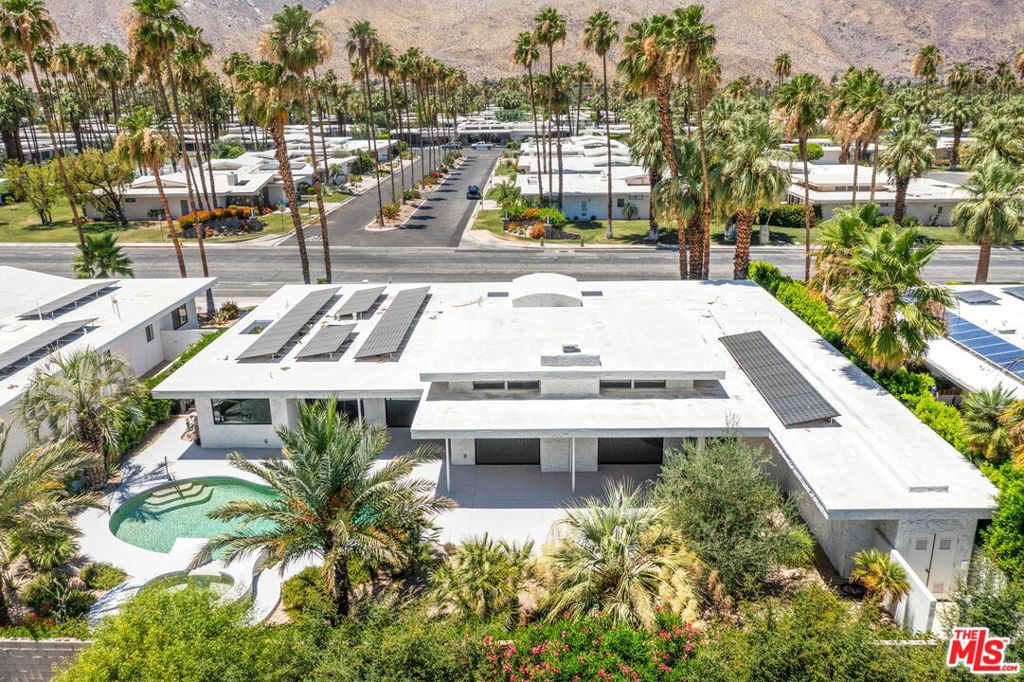 2304 S Toledo Avenue, Palm Springs, CA 92264