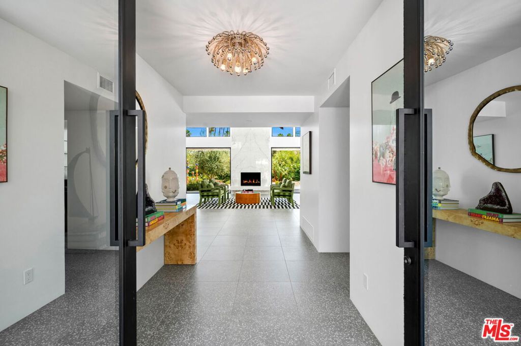 2304 S Toledo Avenue, Palm Springs, CA 92264