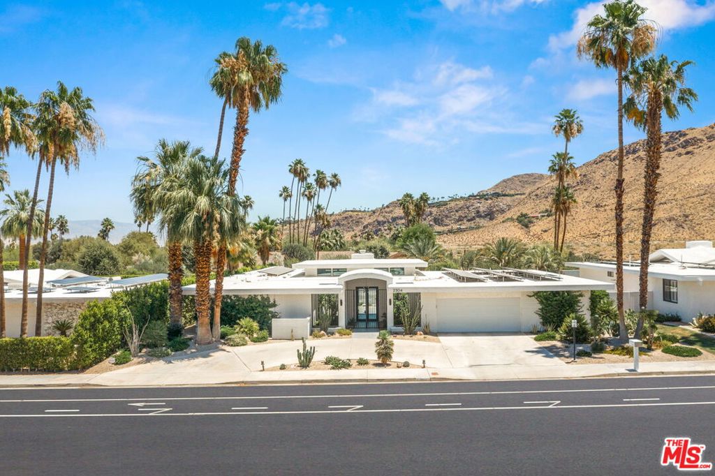 2304 S Toledo Avenue, Palm Springs, CA 92264