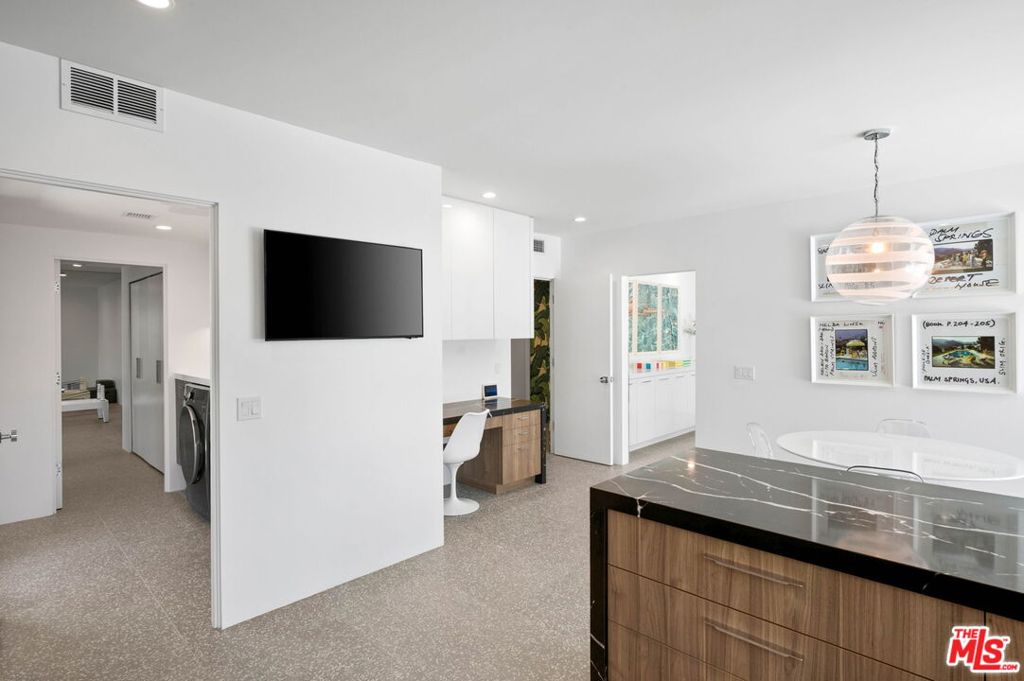 2304 S Toledo Avenue, Palm Springs, CA 92264