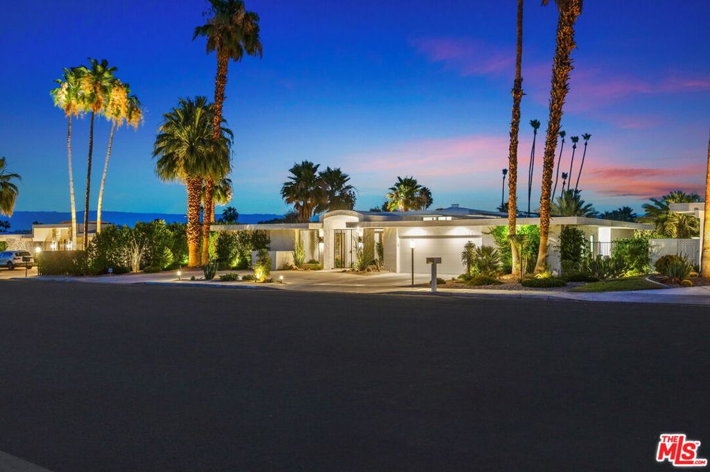 2304 S Toledo Avenue, Palm Springs, CA 92264