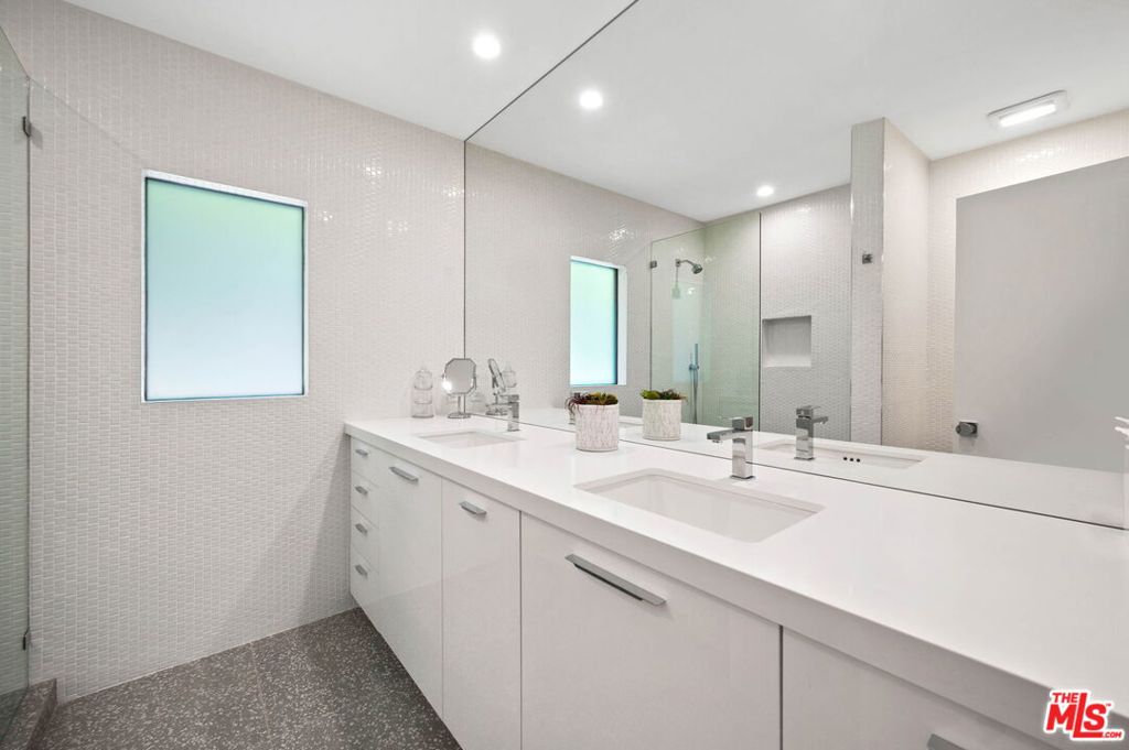 2304 S Toledo Avenue, Palm Springs, CA 92264