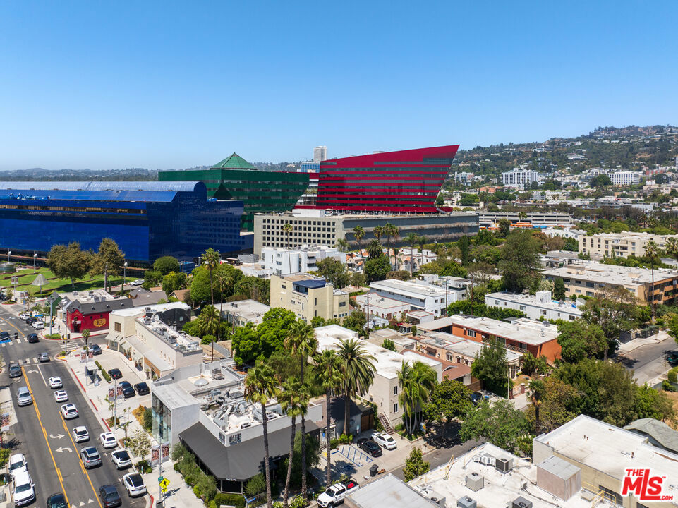 613 Westbourne Drive, West Hollywood, CA 90069