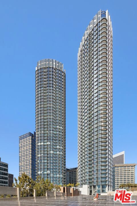211 W Elm Court, #16B, Los Angeles, CA 90067