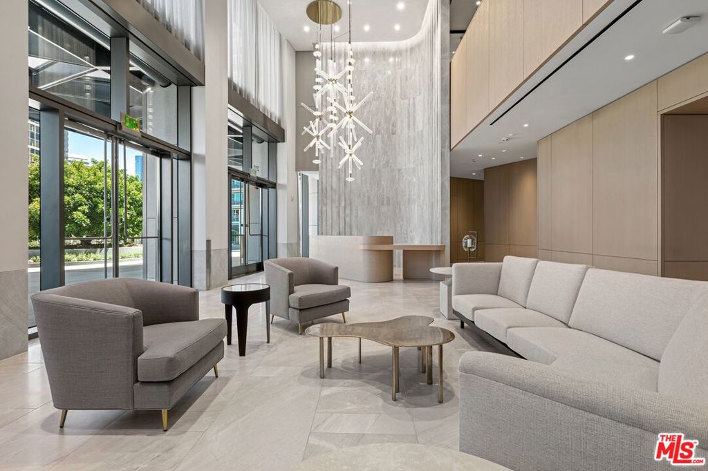 211 W Elm Court, #16B, Los Angeles, CA 90067