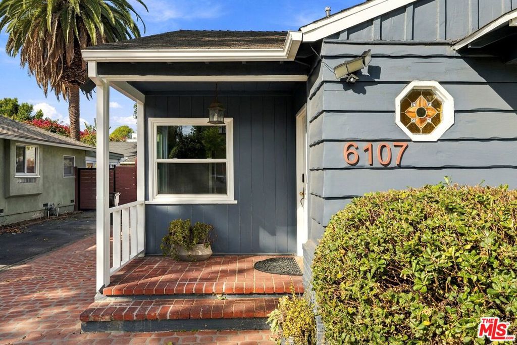 6107 Longridge Avenue, Van Nuys, CA 91401