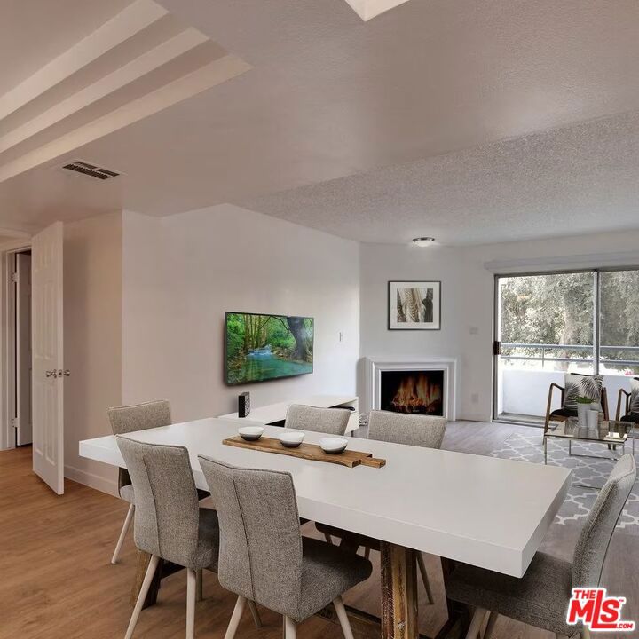 3144 S Canfield Avenue, Los Angeles, CA 90034