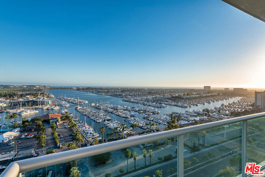 13700 Marina Pointe Drive, #1903, Marina Del Rey, CA 90292