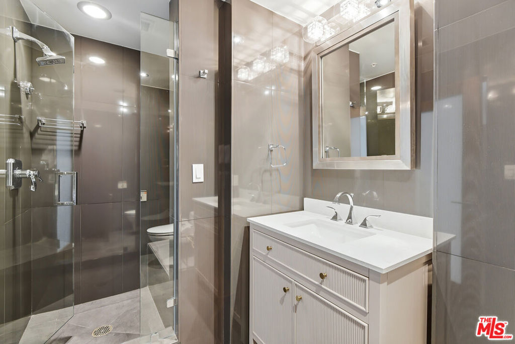 13700 Marina Pointe Drive, #1903, Marina Del Rey, CA 90292
