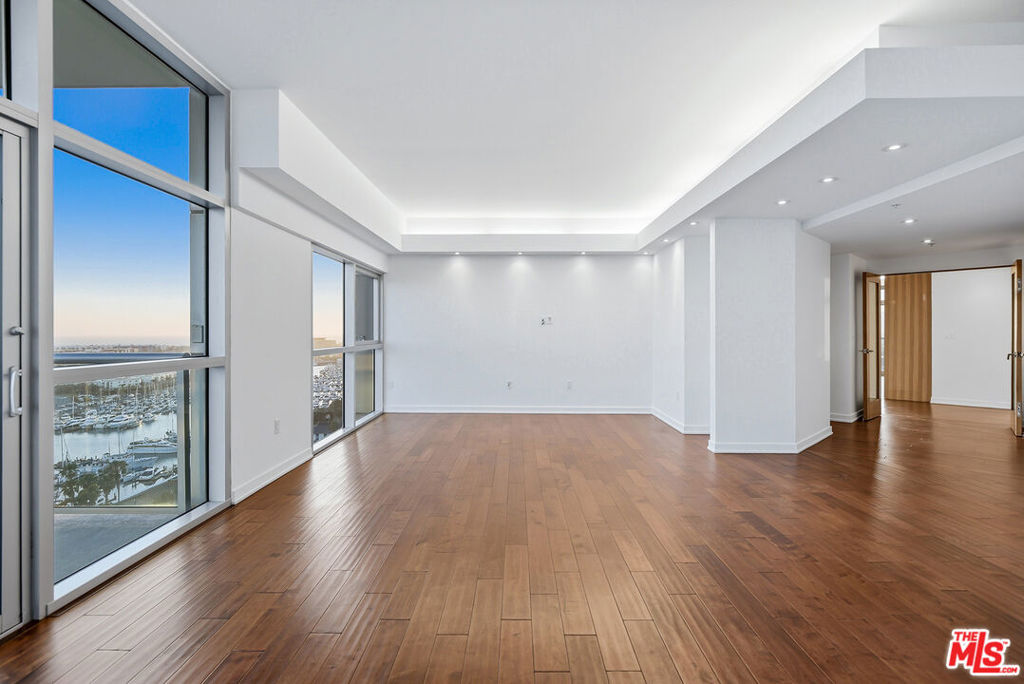 13700 Marina Pointe Drive, #1903, Marina Del Rey, CA 90292