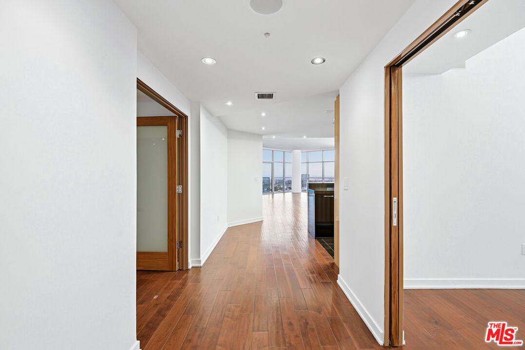 13700 Marina Pointe Drive, #1903, Marina Del Rey, CA 90292