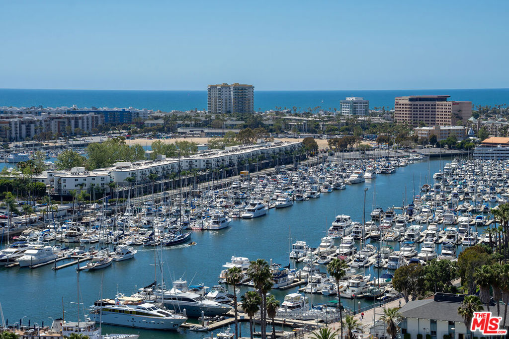 13700 Marina Pointe Drive, #1903, Marina Del Rey, CA 90292