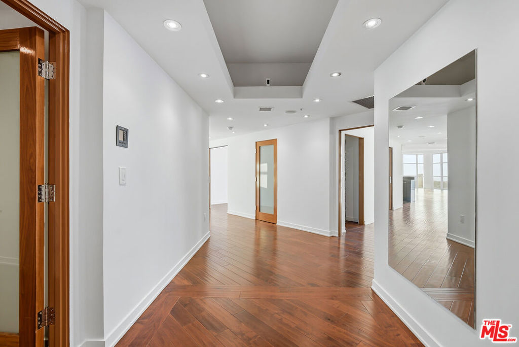 13700 Marina Pointe Drive, #1903, Marina Del Rey, CA 90292